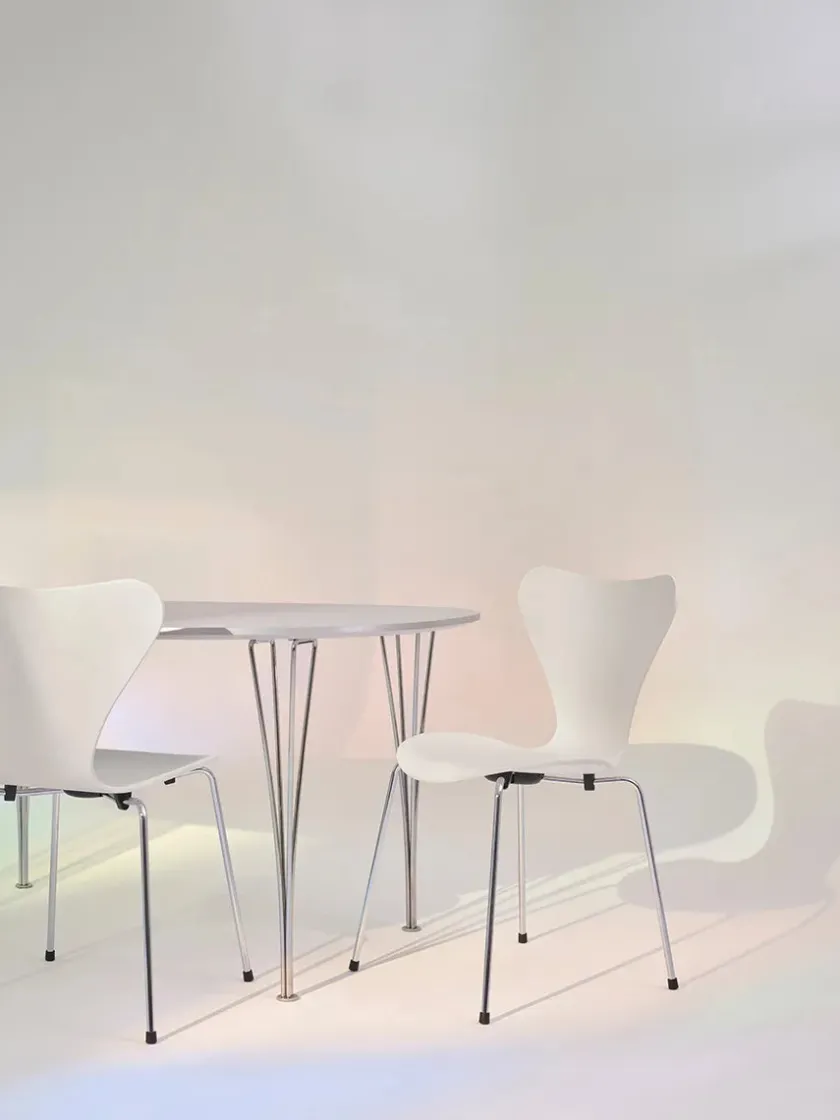 Fritz Hansen 70th Anniversary Edition 3107 Spisebordsstol, 7:14 AM Green af Arne Jacobsen> Spisebordsstole