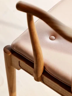 Fritz Hansen 80th Anniversary Edition Kinastolen af Hans J. Wegner><noscript><img width=