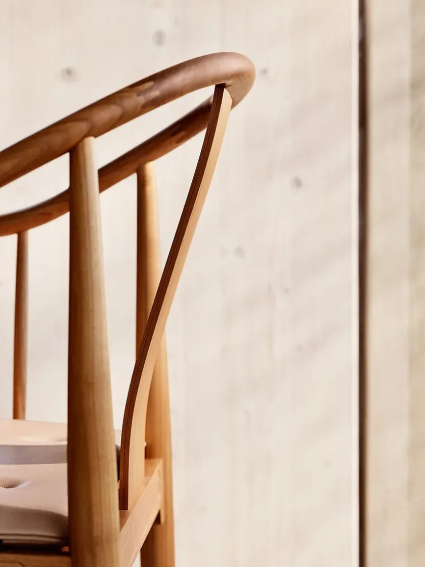 Fritz Hansen 80th Anniversary Edition Kinastolen af Hans J. Wegner> Spisebordsstole