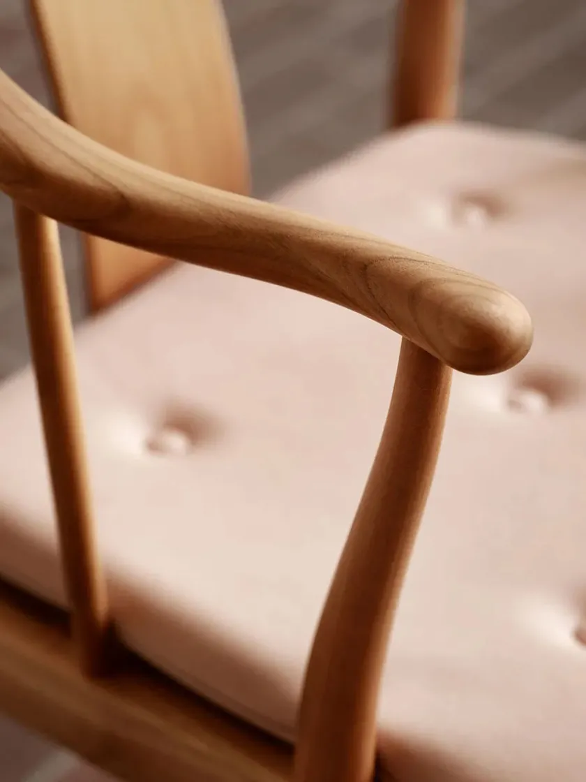 Fritz Hansen 80th Anniversary Edition Kinastolen af Hans J. Wegner> Spisebordsstole