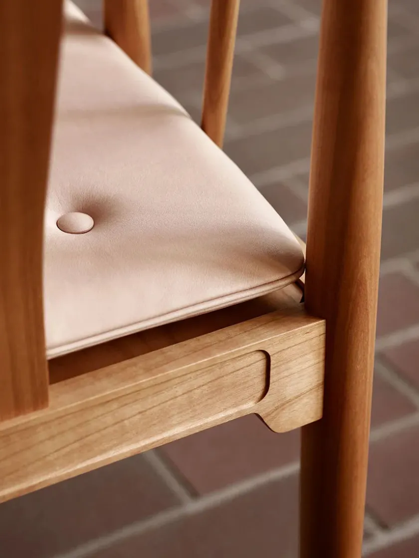 Fritz Hansen 80th Anniversary Edition Kinastolen af Hans J. Wegner> Spisebordsstole