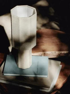 Louise Roe The Eight Over Eight Lamp Small, white marble fra><noscript><img width=