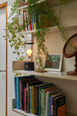 Tala The Muse Portable Lampe, Candlenut White fra><noscript><img width=