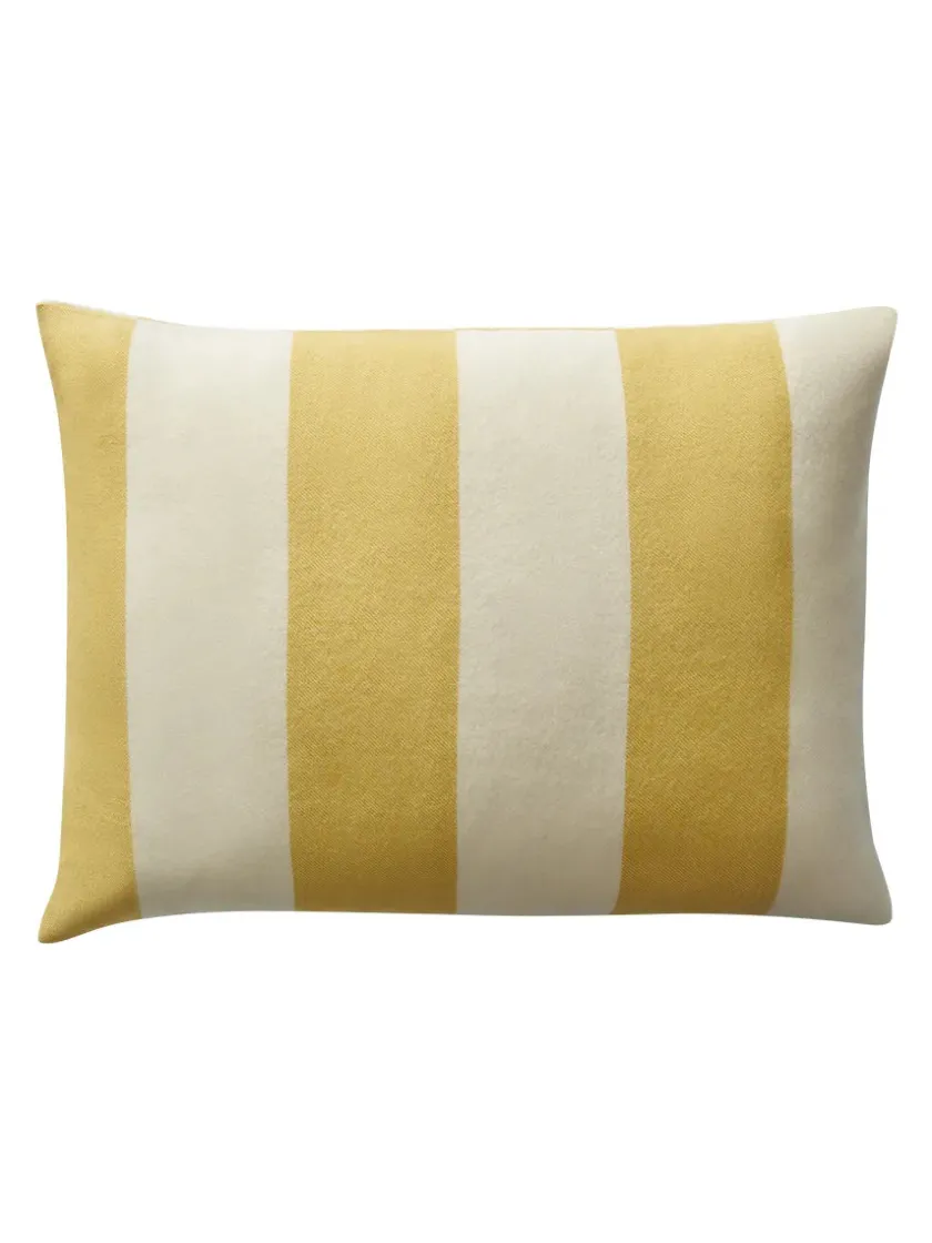 Silkeborg Uldspinderi The Sweater Cushion, blue fra> Puder Og Plaider|Puder