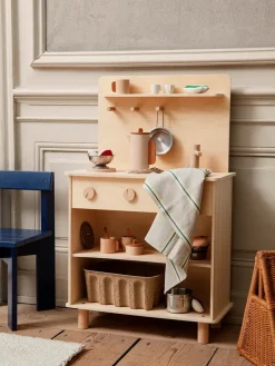Ferm Living Toro Play Kitchen fra>Børn Gaver|Gaver Til Børn