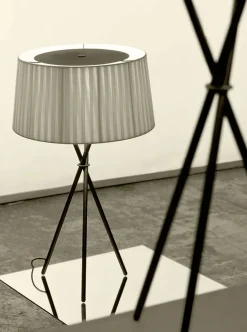 Santa & Cole Tripode Bordlampe, diplomatica stripe fra Santa and Cole> Spots