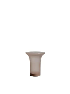 101 Copenhagen Trumpet Table, Tall fra> Sideborde Og Små Borde