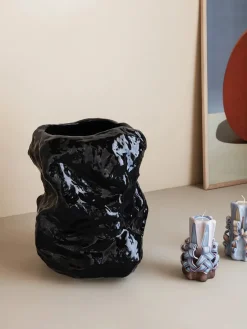 Ferm Living Tuck Vase fra><noscript><img width=