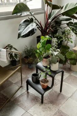 Ferm Living Up Step Stool fra> Skamler
