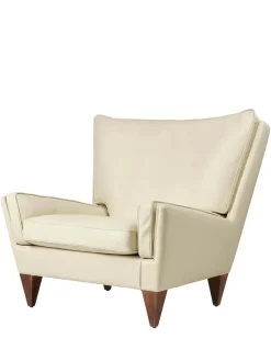 GUBI V11 Lounge Chair, smooth leather cream fra> Lænestole