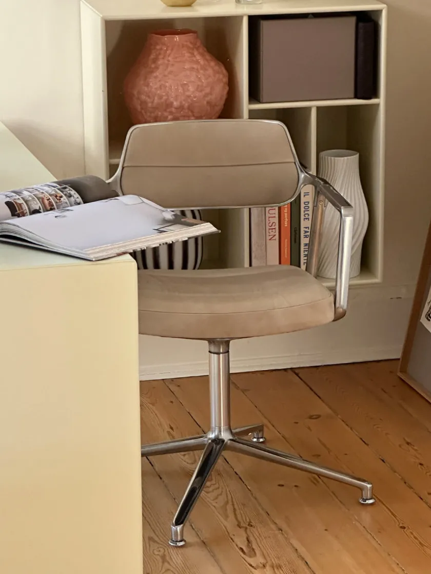 Vipp 453 Swivel Chair fra> Spisebordsstole