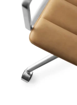 Vipp 452 Swivel Chair m/hjul, camel læder fra><noscript><img width=
