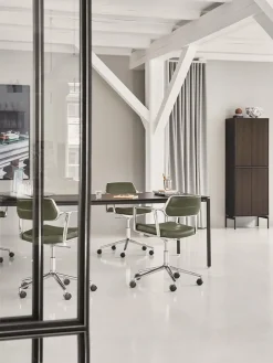 Vipp 453 Swivel+ Chair m/hjul, sort læder fra><noscript><img width=