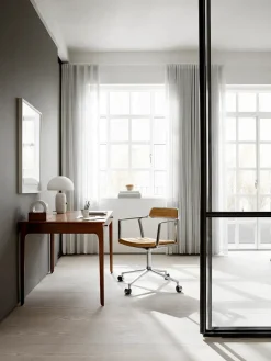 Vipp 452 Swivel Chair m/hjul, sort læder fra><noscript><img width=
