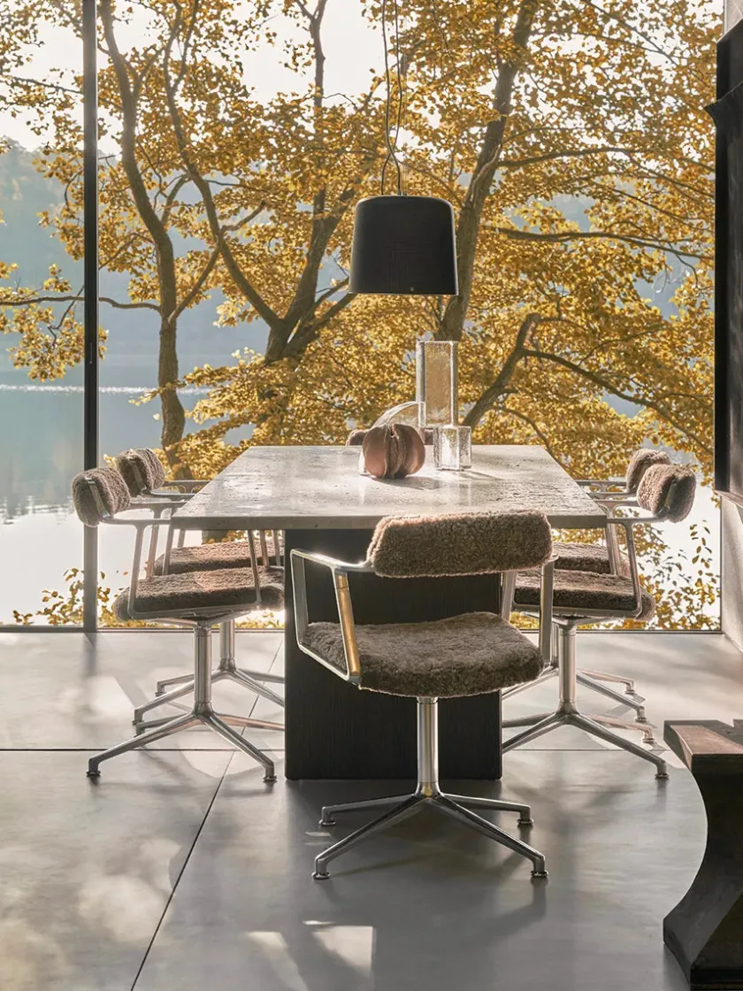 Vipp 452 Swivel Chair m/sort stel, sort læder fra> Spisebordsstole