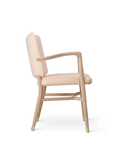 Carl Hansen & Søn VLA61 Monarch Chair af Vilhelm Lauritzen><noscript><img width=