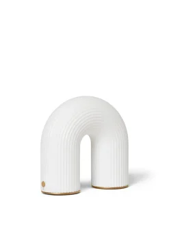 Ferm Living Vuelta bordlampe fra><noscript><img width=