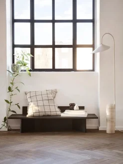 Ferm Living Vulca Mini Vase, Off-white stone fra> Vaser