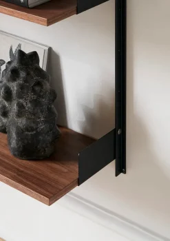 New Works Wall shelf 900 fra><noscript><img width=