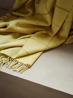 Silkeborg Uldspinderi Warp & Weft Plaid, chamomile/mustard fra><noscript><img width=