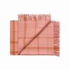 Silkeborg Uldspinderi Warp & Weft Plaid, coral/amber fra> Puder Og Plaider
