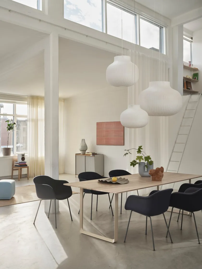 Muuto Wave Tray fra> Service