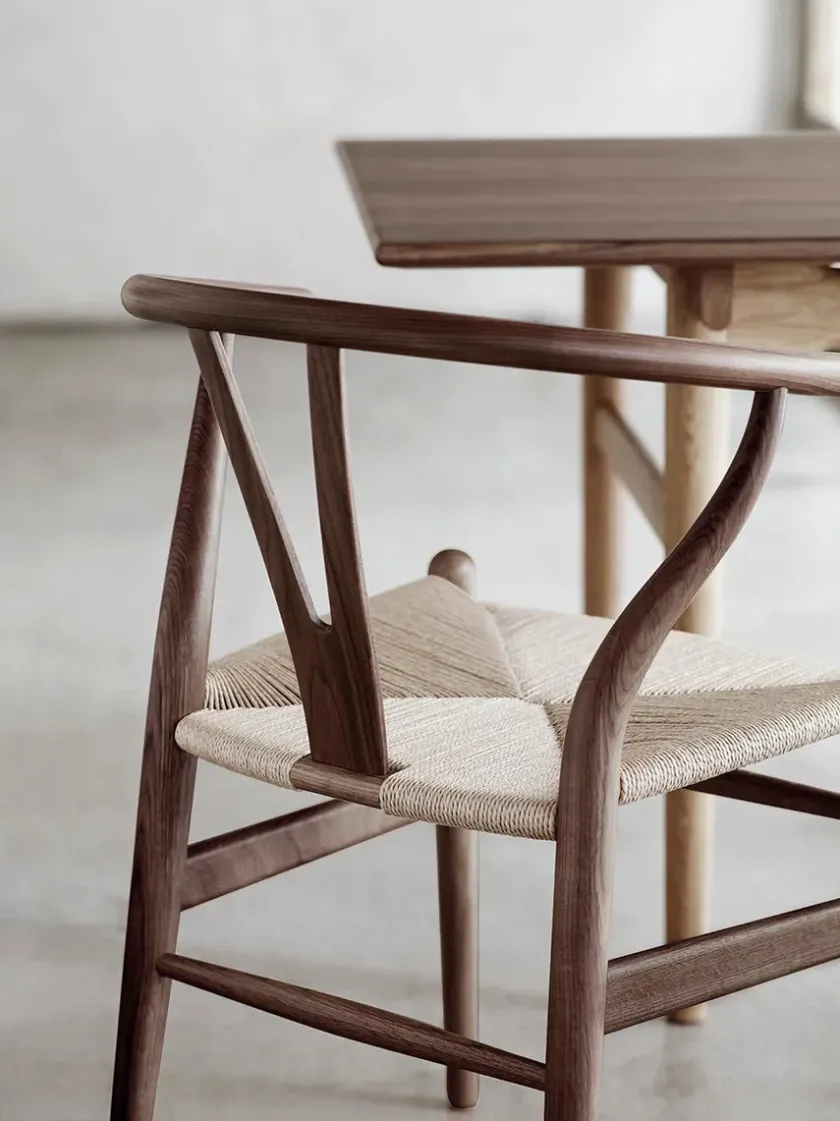 Carl Hansen & Søn Y-stol CH24, Eg lak af Hans J. Wegner> Spisebordsstole