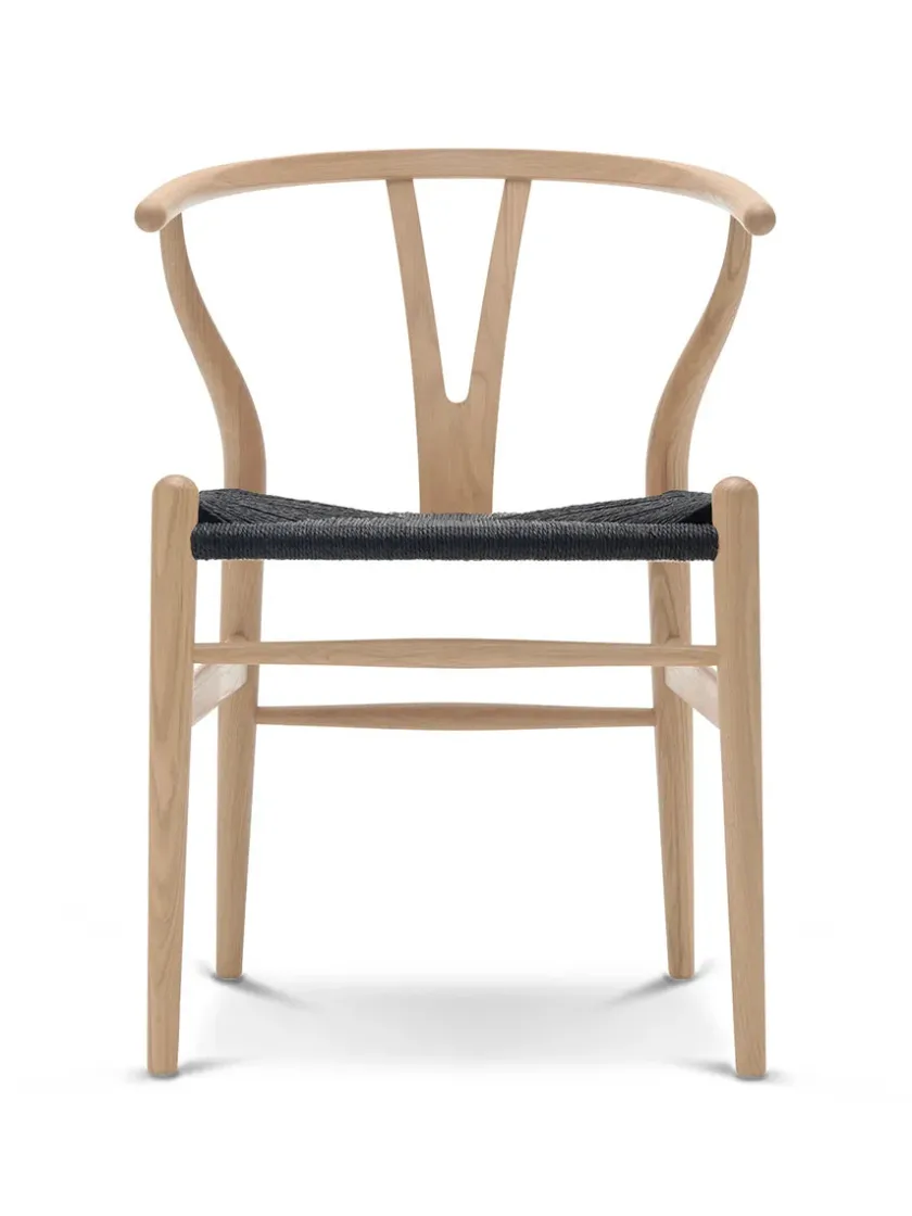 Carl Hansen & Søn Y-stol CH24, eg olie med sort flet af Hans J. Wegner> Spisebordsstole