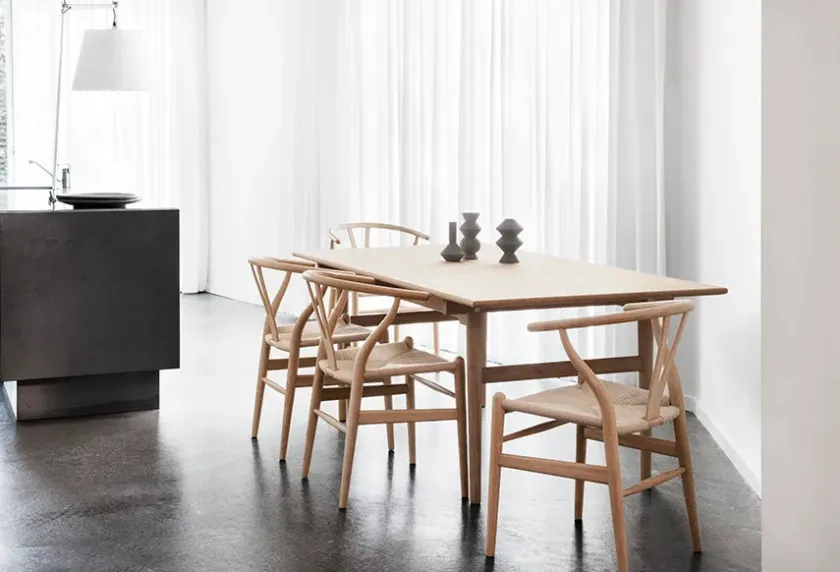 Carl Hansen & Søn Y-stol CH24, eg sæbe af Hans J. Wegner> Spisebordsstole