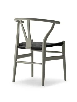 Carl Hansen & Søn Y-stol CH24 Soft Seaweed med sort flet af Hans J. Wegner><noscript><img width=