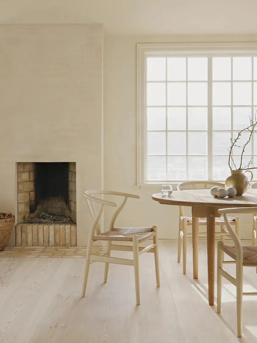 Carl Hansen & Søn Y-stol CH24 Soft Silver Grey af Hans J. Wegner> Spisebordsstole