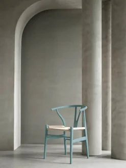 Carl Hansen & Søn Y-stol CH24 Soft Silver Grey af Hans J. Wegner><noscript><img width=