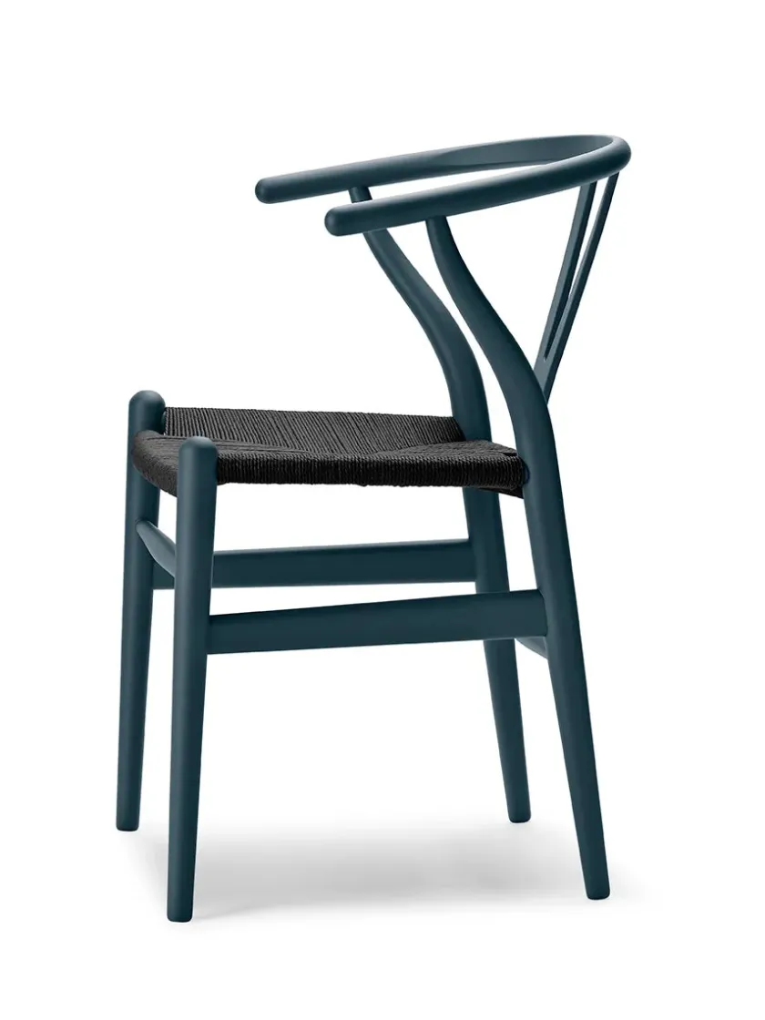 Carl Hansen & Søn Y-stol CH24 Soft Silver Grey med sort flet af Hans J. Wegner> Spisebordsstole