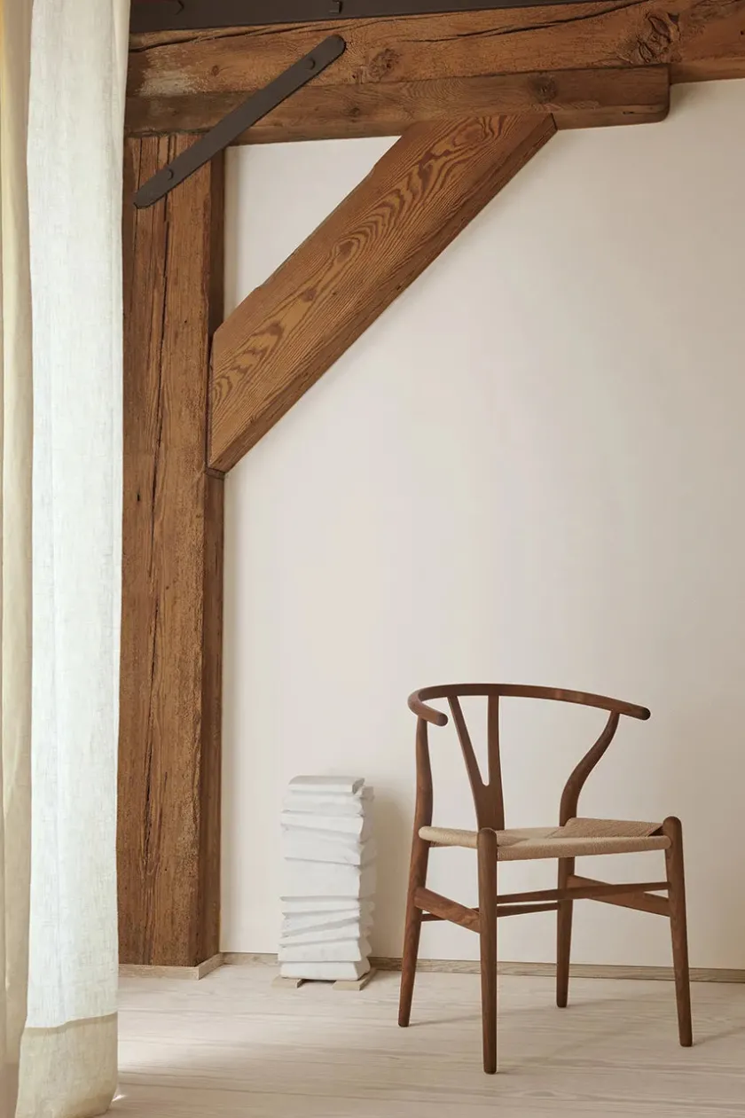 Carl Hansen & Søn Y-stol CH24, Valnød lak af Hans J. Wegner> Spisebordsstole