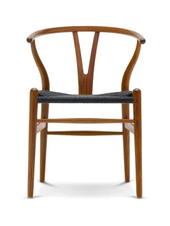 Carl Hansen & Søn Y-stol CH24, Valnød olie med sort flet af Hans J. Wegner> Spisebordsstole