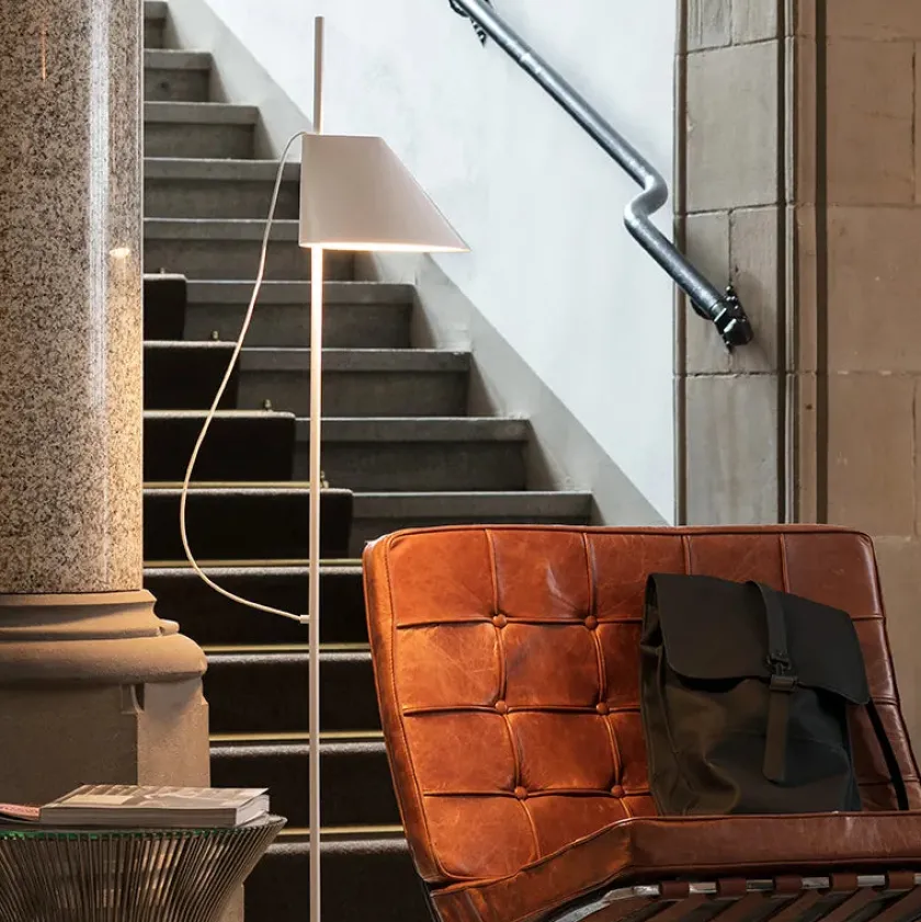 Louis Poulsen Yuh gulvlampe fra> Gulvlamper|Spots